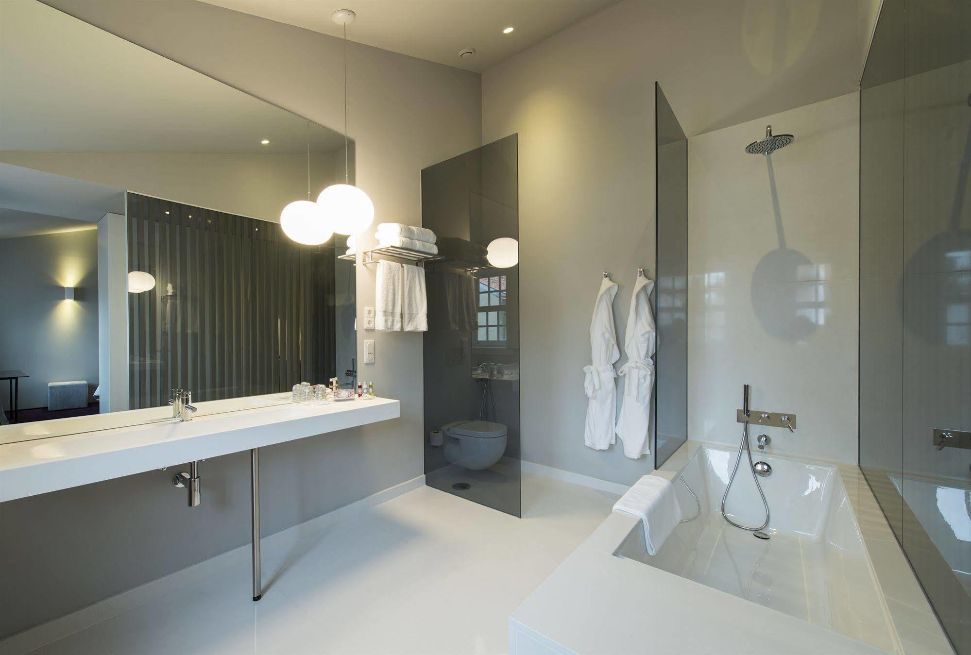Emaj Boutique Hotel Guimarães Exteriör bild